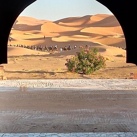 Hotel Etoile Des Dunes Merzouga Esterno foto