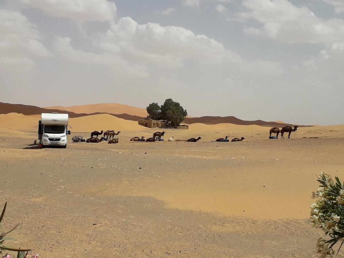 Hotel Etoile Des Dunes Merzouga Esterno foto